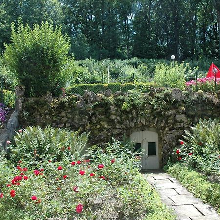 Hotel Et Studios D'Orfeuil Bourbonne-les-Bains Esterno foto