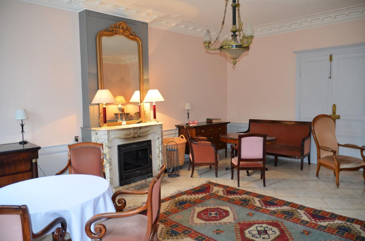 Hotel Et Studios D'Orfeuil Bourbonne-les-Bains Esterno foto