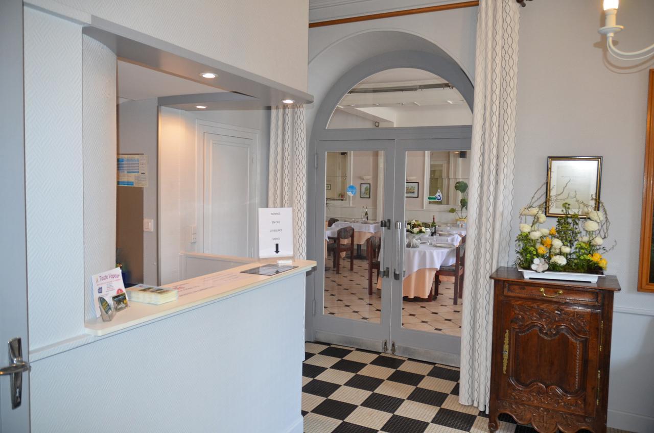 Hotel Et Studios D'Orfeuil Bourbonne-les-Bains Esterno foto