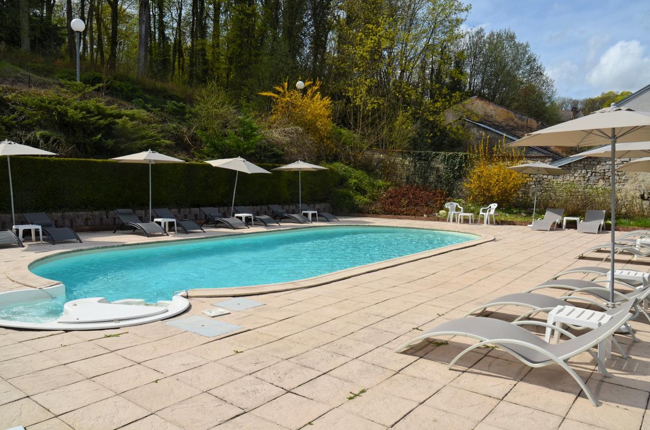 Hotel Et Studios D'Orfeuil Bourbonne-les-Bains Esterno foto