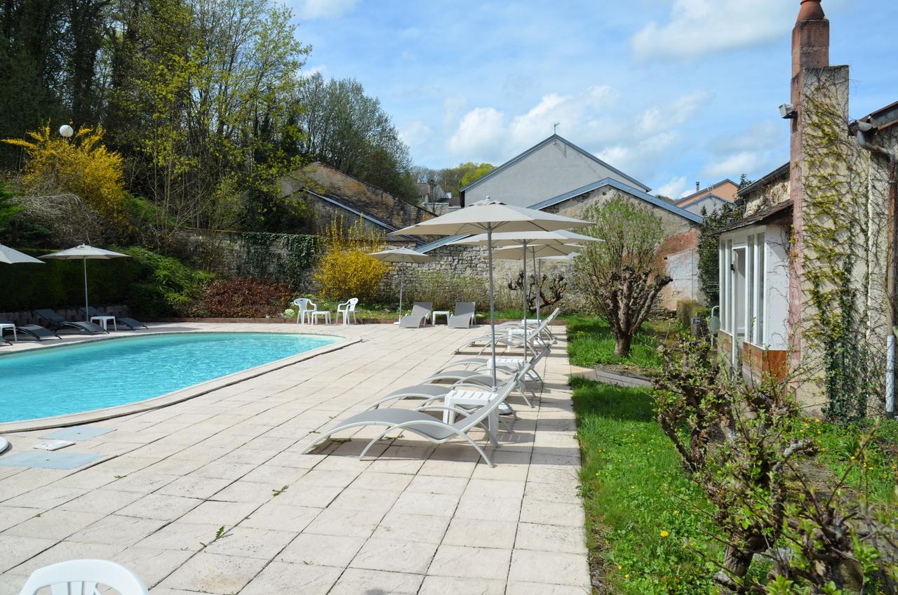 Hotel Et Studios D'Orfeuil Bourbonne-les-Bains Esterno foto