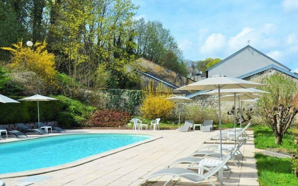 Hotel Et Studios D'Orfeuil Bourbonne-les-Bains Esterno foto