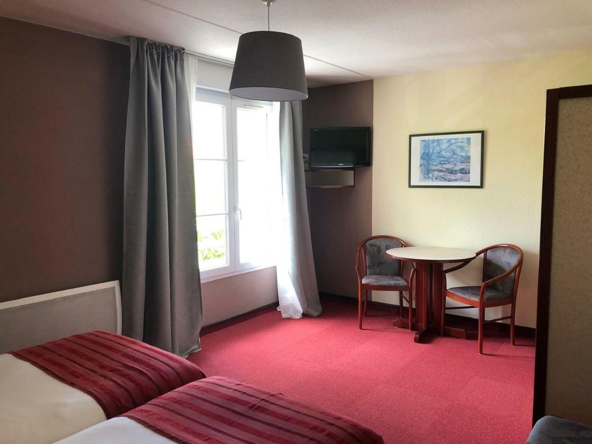 Hotel Et Studios D'Orfeuil Bourbonne-les-Bains Esterno foto