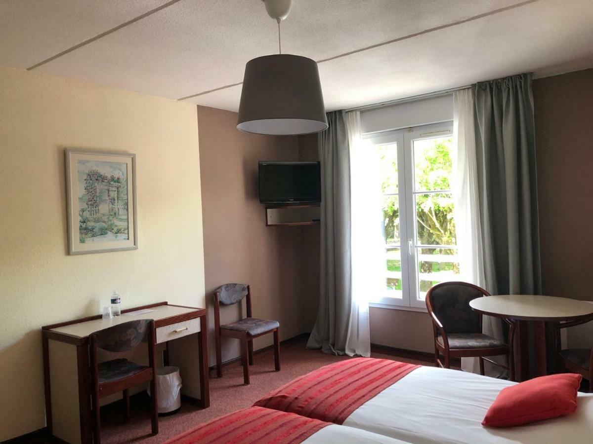 Hotel Et Studios D'Orfeuil Bourbonne-les-Bains Esterno foto